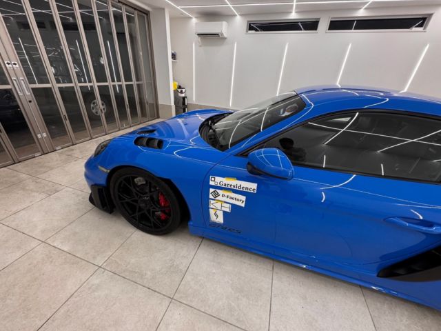 incell 富浦をサテライトファクトリーとしてご利用頂く、P-Factoryで弊社ロゴなどの貼り付け作業を前日に行い、僅か5分の距離にあるTHE MAGARIGAWA CLUBで、弊社代表がCayman GT4 RSを走らせてきました。

THE MAGARIGAWA CLUBの正会員でもある同物件のオーナー様は、雨の影響で一度incell 富浦で車両を入れ替えに。同CLUBから至近距離に立地しているからこそのメリットを目の当たりにいたしました！

https://infist-incell.com/list/tomiura/

#スーパーカー
#ガレージ
#ガレージライフ
#イマーシブガレージ
#高級賃貸ガレージハウス
#高級賃貸ガレージ
#themagarigawaclub
#pfactory
#千葉
#南房総
#館山
#アウトドア
#マリンスポーツ
#ゴルフ
#別荘