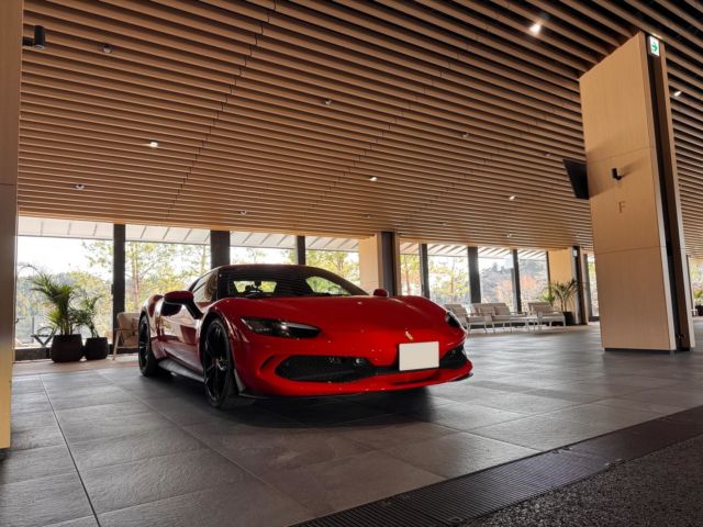 初めてのフェラーリ296GTBドライブをパートナーと共にTHE MAGARIGAWA CLUBで走らせて参りました。

V6ツインターボ+EVによりめっちゃ速いのに運転のし易さと共に、官能的なサウンドなど驚きました‼️

更に走行後、アクアライン渋滞の時間帯を避けつつ、クラブハウス内に設置されているシミュレーターや温泉にも浸り最高の1日を過ごせました❣️