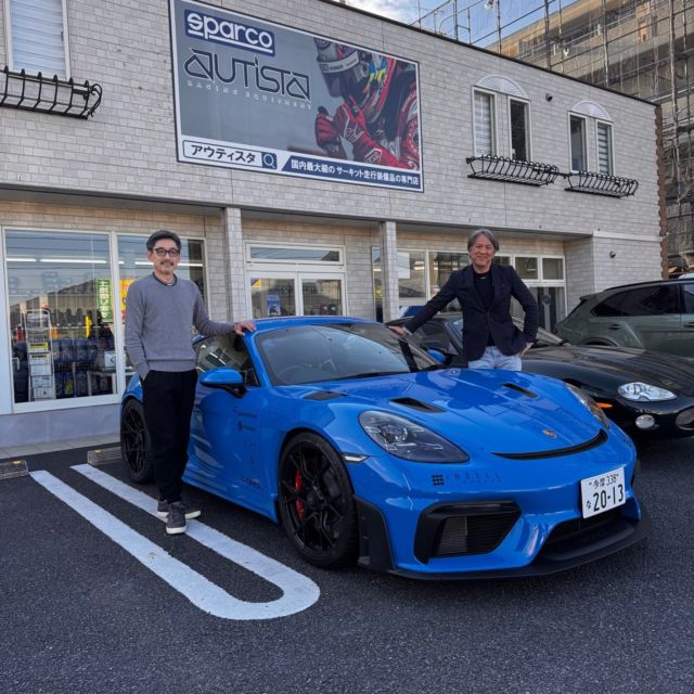PorscheケイマンGT4 RSを使用したクラブ活動の一環として、モータージャーナリストの九島辰也氏をTEAM CLUB inCELLアンバサダーとしてお迎えさせて頂く事となりました。

LEONの副編集長も過去に務め、数多いるモータージャーナリストの中でもラグジュアリーの世界も知り尽くした九島氏が適任とお誘いし、活動内容に深く共感頂いた次第です。

車両や環境も整い、３月の6時間耐久レース参戦が今から楽しみです！

#kushimatatsuya
#アウティスタ
#スーパーカー
#ガレージ
#ガレージライフ
#イマーシブガレージ
#高級賃貸ガレージハウス
#高級賃貸ガレージ
#themagarigawaclub
#porsche
#caymangt4rs