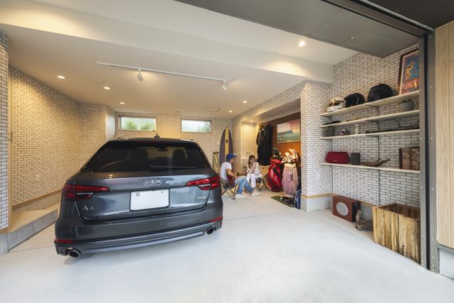 【incell ADMIT 館山】が位置する南房総は、暖かい陽気になって来たこれからの季節はもちろん、夏は涼しく冬は暖かい温暖な気候で、周辺にはゴルフ場や海が近く、アクティブな休日を過ごすのに適しています。

愛車保管のガレージと居住・セカンドハウス機能を備えた「遊びの秘密基地」として適した本物件で、アクティブな休日をお過ごししてみてはいかがででしょうか。

https://infist-incell.com/list/admit-tateyama

#スーパーカー
#ガレージ
#ガレージライフ
#イマーシブガレージ
#高級賃貸ガレージハウス
#高級賃貸ガレージ
#themagarigawaclub
#千葉
#南房総
#館山
#アウトドア
#マリンスポーツ
#ゴルフ
#別荘
#投資物件